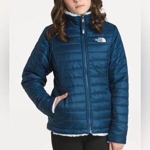 The North Face Girls Reversible Mossbud Swirl Jacket Blue Wing Teal/ Origin Blue